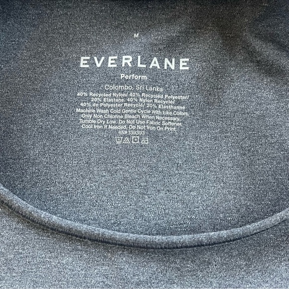 Everlane | The Perform Tank in Heathered Charcoal Grey, Size M - Picture 3 of 4